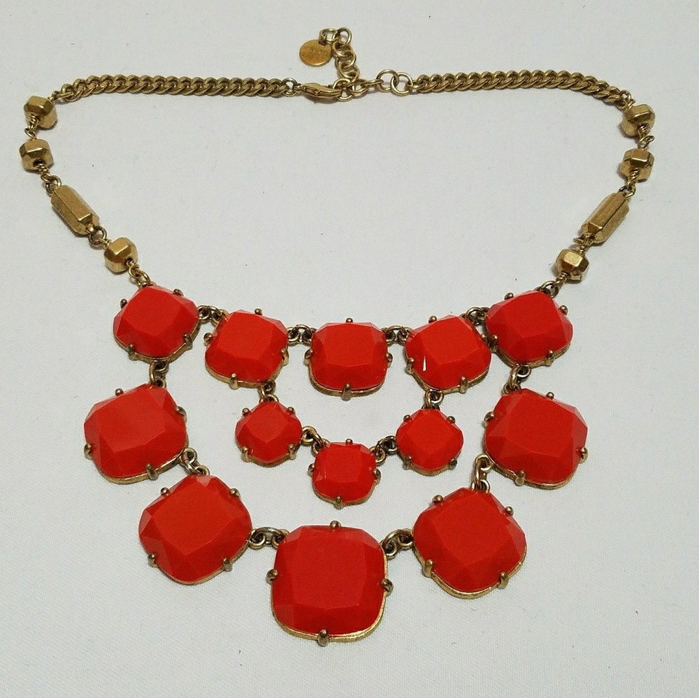 Beautiful orange Stella And Dot necklace